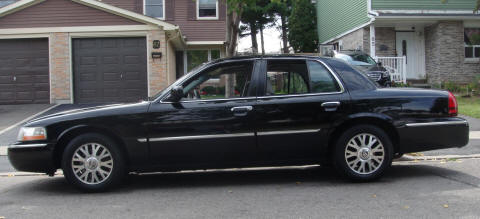 Adams black 2003 Mercury Grand Marquis LSE